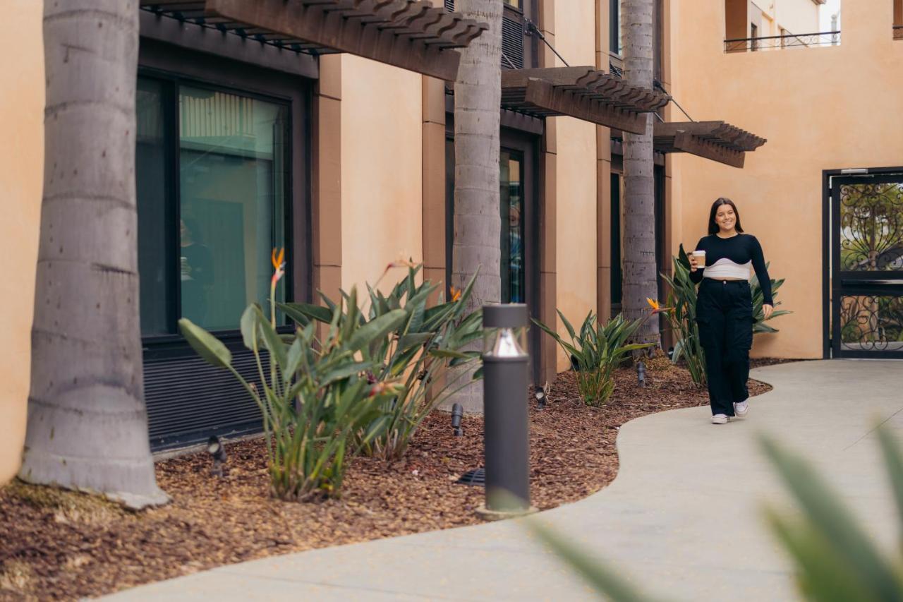 The Cove Hotel Long Beach Exterior photo